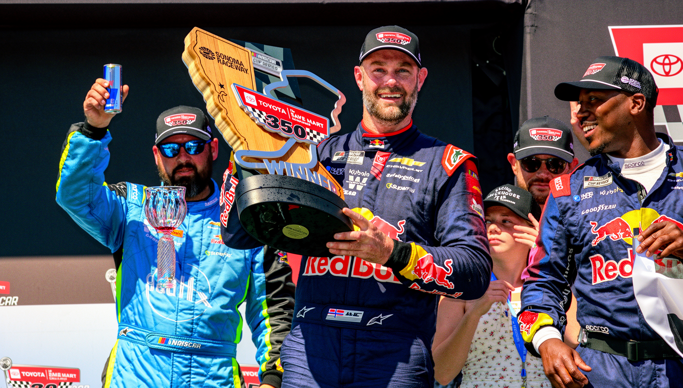 Shane van Gisbergen 逆袭夺冠背后的4大关键启示：B体育官网 - B体育 在索诺玛的不可复制之路