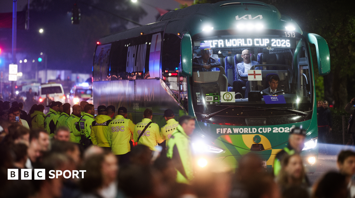 B体育 - 2026世界杯前瞻：英格兰队墨西哥城遭遇球迷嘘声背后的竞技与政治博弈 - B体育